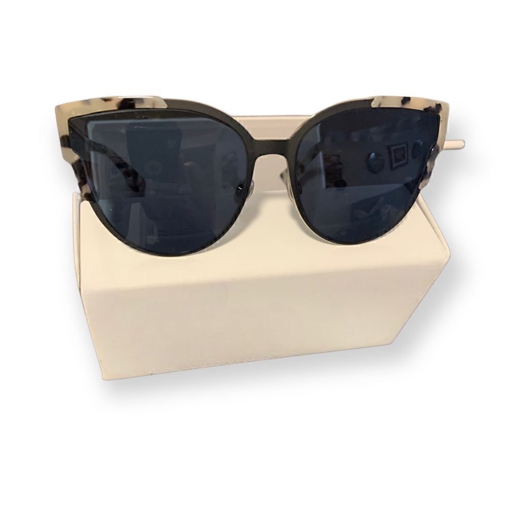 CHRISTIAN DIOR CD Wildly Dior Tortoise/Blue Sunglasses - Picture 5 of 8